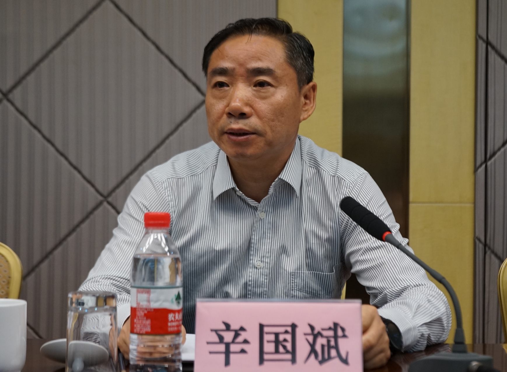 辛國斌出席國家智能制造標準化協(xié)調推進組、總體組和專家咨詢組成立大會